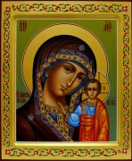 Казанская икона Богородицы с ковчегом и резьбой